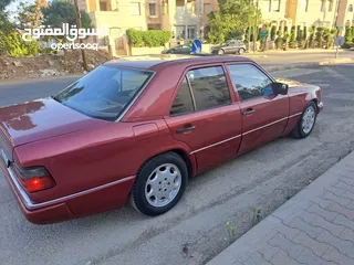  4 مرسيدسE200 موديل 1993 لون خمري فل الفل