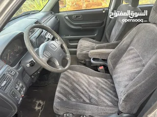  9 Honda CRV year 2000