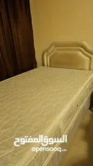  3 سرير كبير يتسع لشخصين نظيف جدا + مع فرشه اصليه