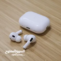  1 AirPods Pro 3