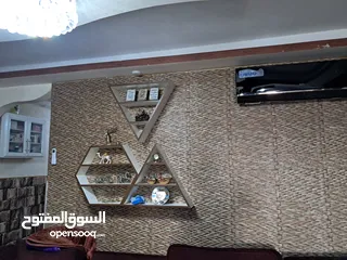  8 شقه بسعر مغري للبيع