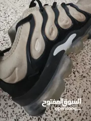  6 حذاء نايك اصلي مستعمل اقل من اسبوعين   فقط للي بفهم بابالحذاء