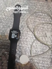  4 apple watch series 5 size 40mm battery is 98