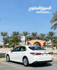  5 Toyota Camry LE 2018