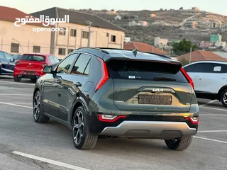  7 كايا نيرو  هايبرد (بنزين+كهرباء ) فل الفل  فتحة سقف  لون مميز اضافات مميزة  2022