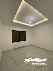  20 شقة فاخرة 250 متر في اجمل مناطق طريق المطار حي الصحابه عميش بسعر مميز جدا