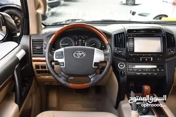  11 Toyota Land Cruiser GXR V8 2015 تويوتا لاند كروزر بحالة الوكالة