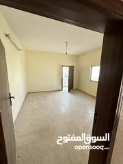  6 شقه للايجار