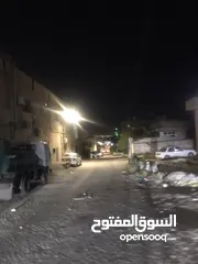  3 تنك ماء صالح للشرب