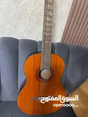  6 guitar classical yamaha c70 جيتار كلاسيكال    نوع ياماها احترافي شبه جديد مع اوتارو الاصلية
