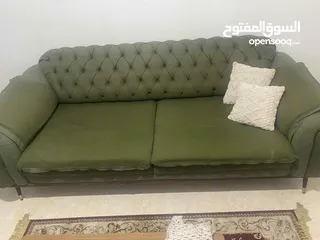  4 طقم كنب بحاله جيدة