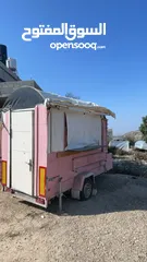  1 عرباي متنقلة / van