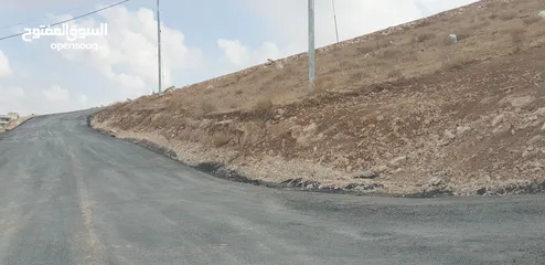  3 قطعتين على شارعين بضاحية المدينة سعر مغري
