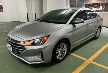  2 Hyundai Elantra 2.0 2020