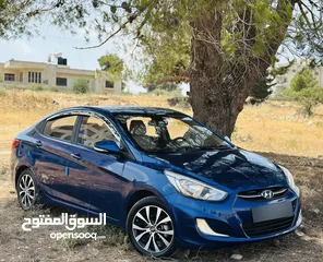  2 هونداي اكسنت 2017 . فل اوتوماتيك . يد ثانيه . دهان شركه . ماتور 1600 (4) غيار . عداد قليل .