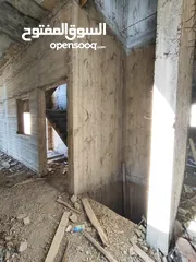  11 قطعه أرض عليها فيلا عظم للبيع في سطح مرحبا