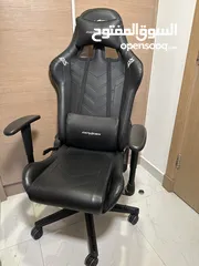  2 DXRacer Prince Series Gaming Chair