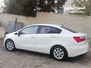  9 كيا ريو / موديل 2017 / بنزين / ماتور 1400 / عداد قليل / فحص نخب