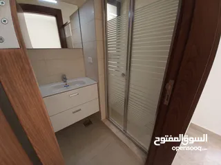  4 شقة غير مفروشة للإيجار 420م2 ( Property 12999 )-175073071