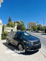  1 كيا سورنتو بحالة ممتازة  8 غيار 205 حصان  امكانية البيع دفعة وشيكات