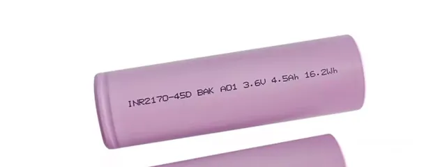  4 بطاريات 21700 عاليه الجوده قابله لإعاده الشحن نوع  BAK