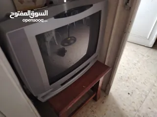  9 بوفيه وطاولات للبيع