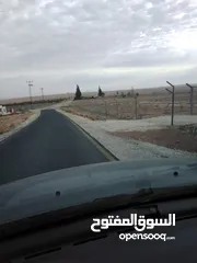  6 قطعة أرض في أم الرصاص