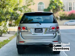  13 Toyota Fortuner 4wd single owner low Mileage 1 year passing insurance new tyres ready to drive condi