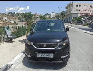  5 بيجو ريفتر لون اسود للبيع
