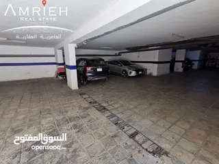  8 شقة سكنية للبيع في الدوار الخامس / خلف فندق الفيرموند عمان .