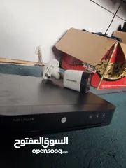  4 كيمره مراقبه مع جهاز DVR مع شاشه 24 بوصه هارد 1GB