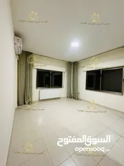 8 شقة فارغة - دير غبار - 3نوم 1ماستر - 200م - قرب الخدمات - موقع هادئ ومميز