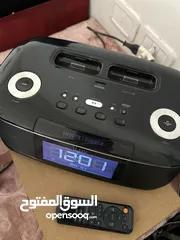  1 راديو للبيع شغال نوع iLuv