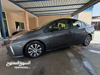  3 تويوتا بريوس 2022 دفع رباعي AWD