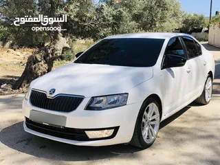  1 اوكتافيا 2016