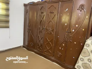  2 غرفة نوم قديمه