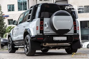  5 Land Rover Defender 2024 Hse  Black Edition Plug in hybrid   السيارة وارد و كفالة الشركة