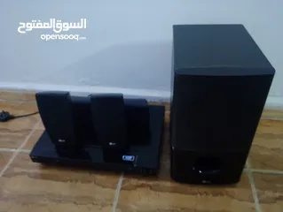  4 سماعات مع دي في دي