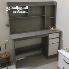  4 مكتب دراسي أنيق وعملي