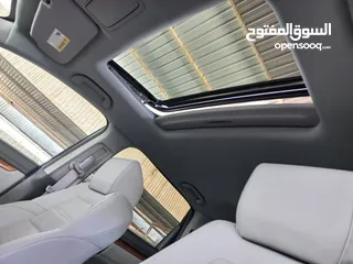 28 Honda CR-V Hybrid Touring 2022-(هوندا سي آر في هايبرد تورنغ)