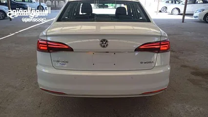  4 **$Volkswagen e-BORA 2020