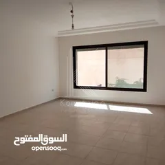  3 شقة مميزة للبيع في دير غبار