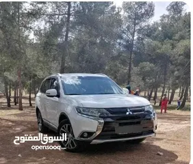  6 Mitsubishi Outlander in agency condition, fully loaded, 7 seats, good condition, 2018 model