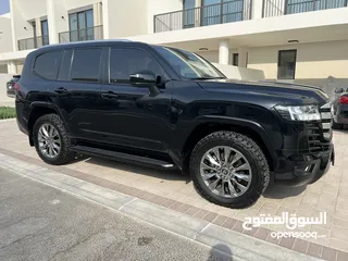  4 Land Cruiser 300 Twin Turbo