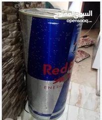  1 ثلاجة ريد بول بحاله ممتازة