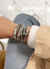  5 ساعة الحية