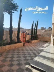  4 منزل للبيع