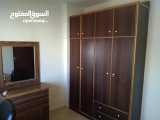  4 شقة مفروشة للإيجار في إربد – موقع مميز قرب مجمع عمان الجديد مناسبة للطلاب أو الطالبات