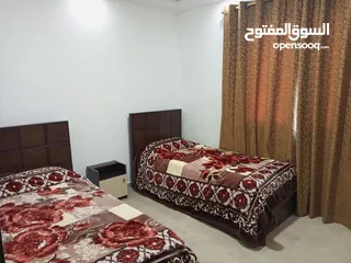  14 شقه مفروشه للايجار روف مع ترس كبير ديلوكس