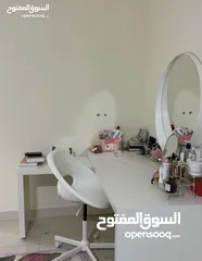  1 Chair-desk-mirror